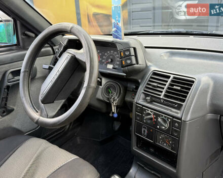 Серый ВАЗ 2110, объемом двигателя 1.6 л и пробегом 174 тыс. км за 1999 $, фото 19 на Automoto.ua