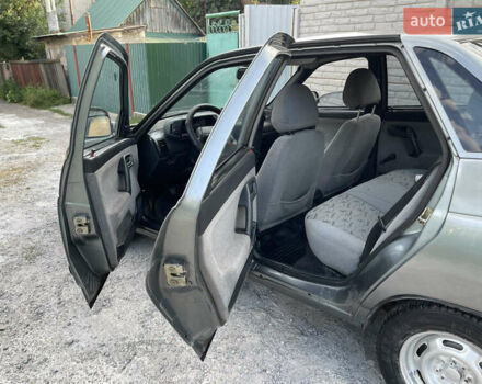 Сірий ВАЗ 2110, об'ємом двигуна 1.6 л та пробігом 200 тис. км за 999 $, фото 10 на Automoto.ua