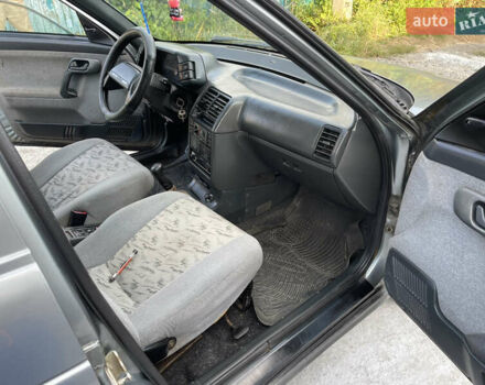 Сірий ВАЗ 2110, об'ємом двигуна 1.6 л та пробігом 200 тис. км за 999 $, фото 9 на Automoto.ua