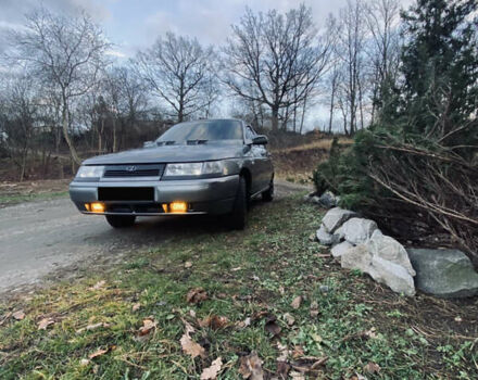 Серый ВАЗ 2110, объемом двигателя 1.6 л и пробегом 245 тыс. км за 3000 $, фото 2 на Automoto.ua