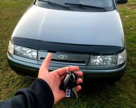 Серый ВАЗ 2110, объемом двигателя 1.6 л и пробегом 174 тыс. км за 2000 $, фото 2 на Automoto.ua