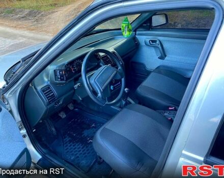 Серый ВАЗ 2110, объемом двигателя 1.6 л и пробегом 200 тыс. км за 2600 $, фото 8 на Automoto.ua