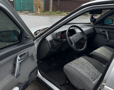 Сірий ВАЗ 2110, об'ємом двигуна 1.6 л та пробігом 137 тис. км за 1250 $, фото 9 на Automoto.ua