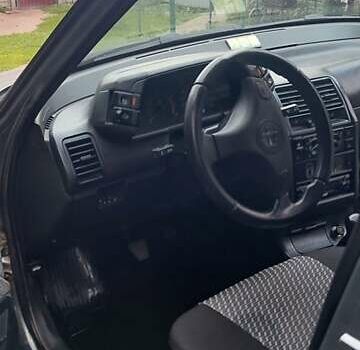 Серый ВАЗ 2110, объемом двигателя 1.6 л и пробегом 310 тыс. км за 1400 $, фото 14 на Automoto.ua