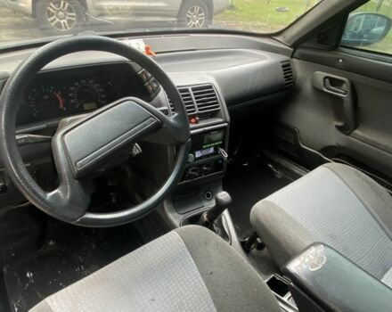 Серый ВАЗ 2110, объемом двигателя 1.6 л и пробегом 240 тыс. км за 1100 $, фото 4 на Automoto.ua