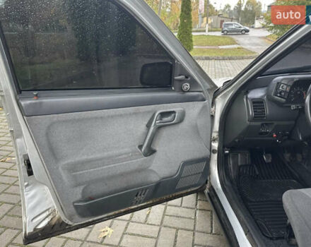 Сірий ВАЗ 2110, об'ємом двигуна 1.6 л та пробігом 270 тис. км за 1650 $, фото 6 на Automoto.ua