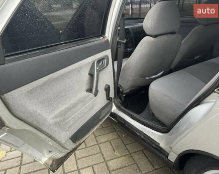 Сірий ВАЗ 2110, об'ємом двигуна 1.6 л та пробігом 270 тис. км за 1650 $, фото 7 на Automoto.ua