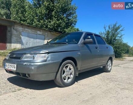Серый ВАЗ 2110, объемом двигателя 1.6 л и пробегом 245 тыс. км за 2000 $, фото 2 на Automoto.ua