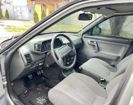 Серый ВАЗ 2110, объемом двигателя 1.6 л и пробегом 183 тыс. км за 1950 $, фото 6 на Automoto.ua