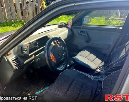 Серый ВАЗ 2110, объемом двигателя 1.6 л и пробегом 185 тыс. км за 1100 $, фото 3 на Automoto.ua