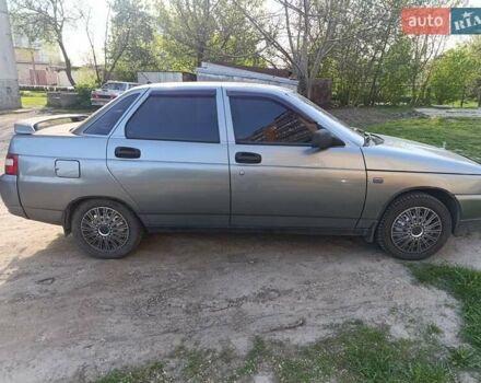 Серый ВАЗ 2110, объемом двигателя 1.6 л и пробегом 290 тыс. км за 1800 $, фото 2 на Automoto.ua