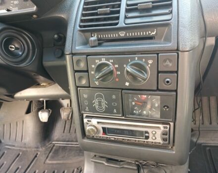 Серый ВАЗ 2110, объемом двигателя 1.6 л и пробегом 382 тыс. км за 1200 $, фото 6 на Automoto.ua