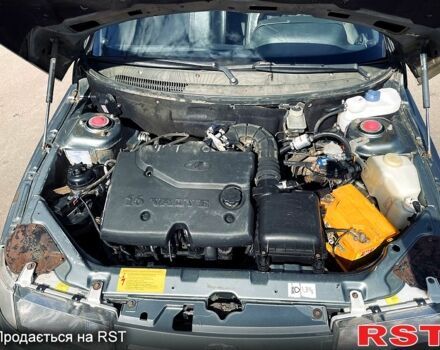 Серый ВАЗ 2110, объемом двигателя 1.6 л и пробегом 165 тыс. км за 1699 $, фото 6 на Automoto.ua