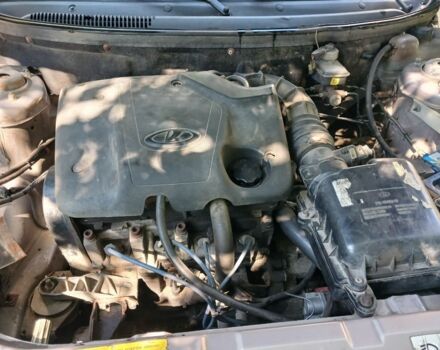 Серый ВАЗ 2110, объемом двигателя 1.6 л и пробегом 382 тыс. км за 1200 $, фото 2 на Automoto.ua