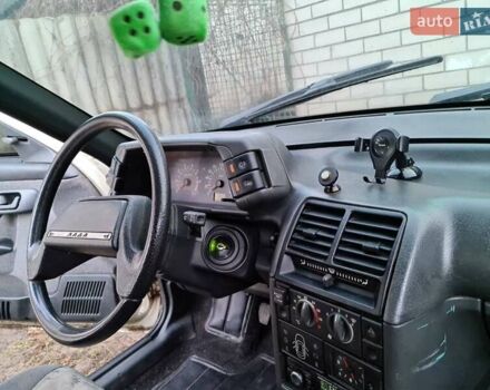 ВАЗ 2110 2007 у Павлограде на Automoto.ua Сірий ВАЗ 2110, об'ємом двигуна 1.6 л та пробігом 249 тис. км за 2400 $, фото 13 на Automoto.ua