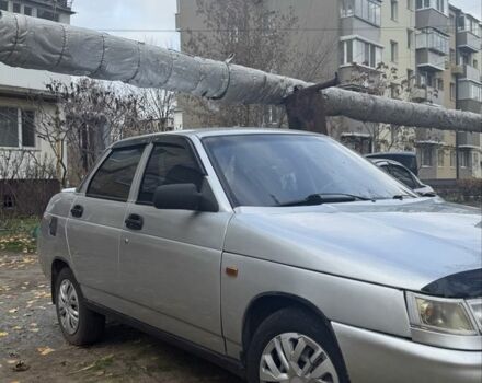 Серый ВАЗ 2110, объемом двигателя 1.6 л и пробегом 240 тыс. км за 1800 $, фото 1 на Automoto.ua