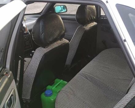 Серый ВАЗ 2110, объемом двигателя 1.6 л и пробегом 182 тыс. км за 2900 $, фото 6 на Automoto.ua