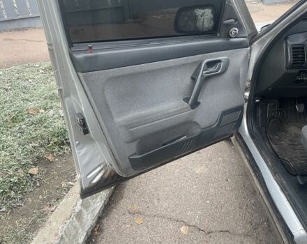 Серый ВАЗ 2110, объемом двигателя 1.6 л и пробегом 250 тыс. км за 1600 $, фото 3 на Automoto.ua