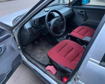 Сірий ВАЗ 2110, об'ємом двигуна 1.6 л та пробігом 227 тис. км за 1232 $, фото 7 на Automoto.ua