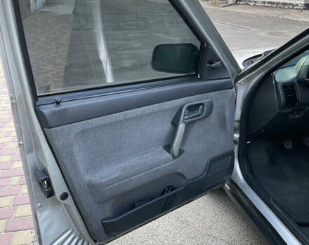Сірий ВАЗ 2110, об'ємом двигуна 1.6 л та пробігом 174 тис. км за 3200 $, фото 3 на Automoto.ua