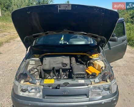 Серый ВАЗ 2110, объемом двигателя 1.6 л и пробегом 245 тыс. км за 2000 $, фото 8 на Automoto.ua