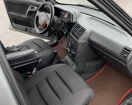 Сірий ВАЗ 2110, об'ємом двигуна 1.6 л та пробігом 193 тис. км за 2400 $, фото 10 на Automoto.ua