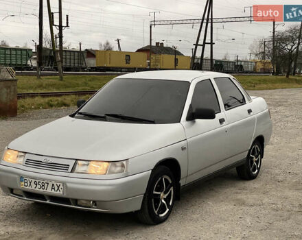 Серый ВАЗ 2110, объемом двигателя 1.6 л и пробегом 152 тыс. км за 2000 $, фото 3 на Automoto.ua