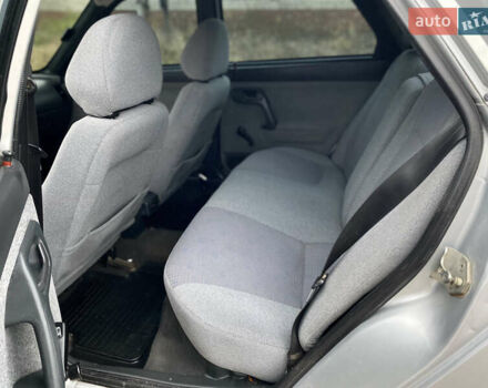 Серый ВАЗ 2110, объемом двигателя 1.6 л и пробегом 152 тыс. км за 2000 $, фото 29 на Automoto.ua