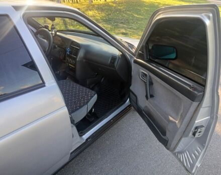 Серый ВАЗ 2110, объемом двигателя 1 л и пробегом 159 тыс. км за 2400 $, фото 11 на Automoto.ua