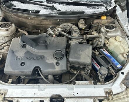 Серый ВАЗ 2110, объемом двигателя 1.6 л и пробегом 290 тыс. км за 2059 $, фото 7 на Automoto.ua