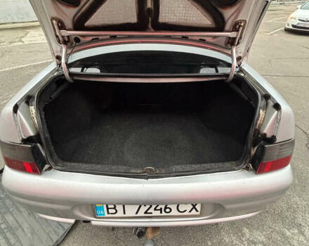 Серый ВАЗ 2110, объемом двигателя 1.6 л и пробегом 177 тыс. км за 2200 $, фото 4 на Automoto.ua