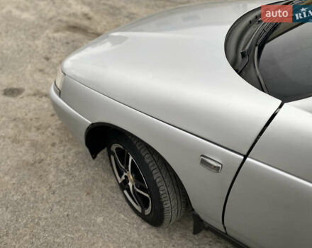 Серый ВАЗ 2110, объемом двигателя 1.6 л и пробегом 152 тыс. км за 2000 $, фото 13 на Automoto.ua