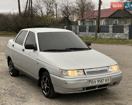 Серый ВАЗ 2110, объемом двигателя 1.6 л и пробегом 152 тыс. км за 2000 $, фото 2 на Automoto.ua