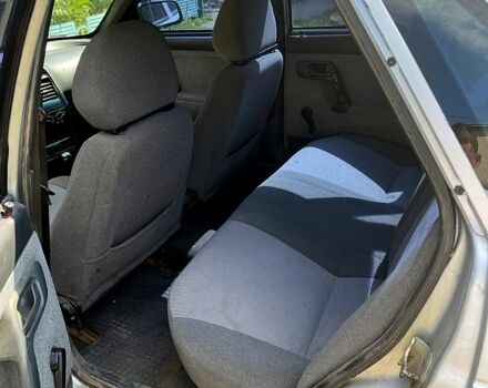 Серый ВАЗ 2110, объемом двигателя 1.5 л и пробегом 324 тыс. км за 650 $, фото 4 на Automoto.ua