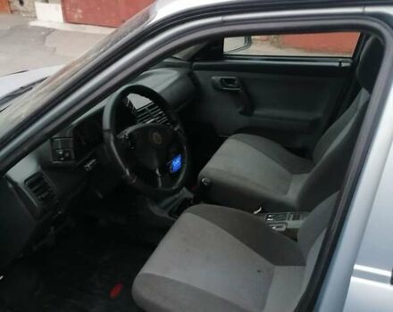 Сірий ВАЗ 2110, об'ємом двигуна 1.6 л та пробігом 235 тис. км за 1500 $, фото 2 на Automoto.ua