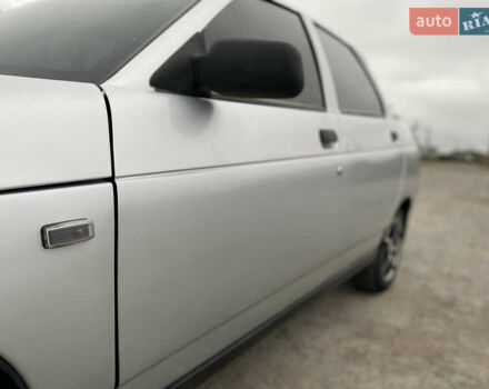 Серый ВАЗ 2110, объемом двигателя 1.6 л и пробегом 152 тыс. км за 2000 $, фото 9 на Automoto.ua