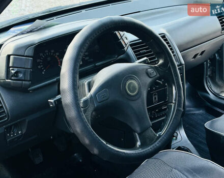 Серый ВАЗ 2110, объемом двигателя 1.6 л и пробегом 213 тыс. км за 2200 $, фото 9 на Automoto.ua