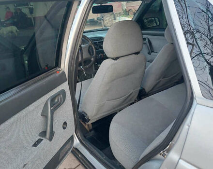 Серый ВАЗ 2110, объемом двигателя 1.6 л и пробегом 237 тыс. км за 2900 $, фото 11 на Automoto.ua