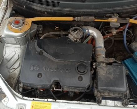 Серый ВАЗ 2110, объемом двигателя 1.6 л и пробегом 183 тыс. км за 1550 $, фото 1 на Automoto.ua