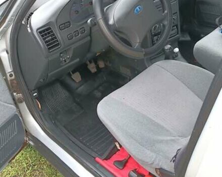 Серый ВАЗ 2110, объемом двигателя 1.6 л и пробегом 111 тыс. км за 2992 $, фото 5 на Automoto.ua