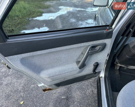 Сірий ВАЗ 2110, об'ємом двигуна 1.6 л та пробігом 176 тис. км за 2100 $, фото 20 на Automoto.ua