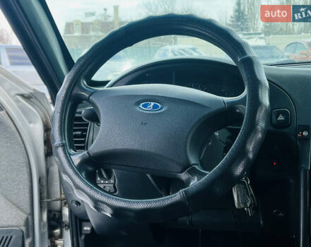 Серый ВАЗ 2110, объемом двигателя 1.6 л и пробегом 180 тыс. км за 3200 $, фото 13 на Automoto.ua