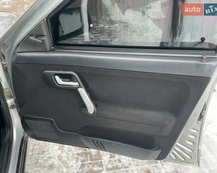 Серый ВАЗ 2110, объемом двигателя 1.6 л и пробегом 206 тыс. км за 2200 $, фото 11 на Automoto.ua