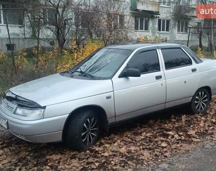 Серый ВАЗ 2110, объемом двигателя 1.6 л и пробегом 220 тыс. км за 2600 $, фото 1 на Automoto.ua