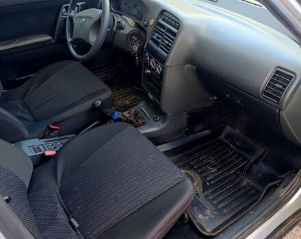 Серый ВАЗ 2110, объемом двигателя 1.6 л и пробегом 490 тыс. км за 1550 $, фото 4 на Automoto.ua