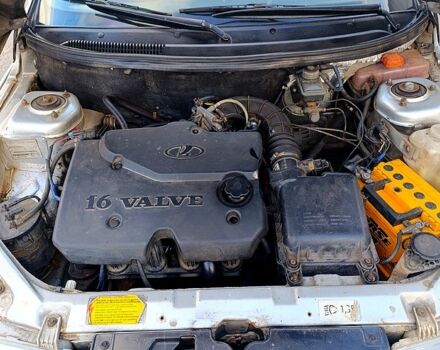 Серый ВАЗ 2110, объемом двигателя 1.6 л и пробегом 490 тыс. км за 1550 $, фото 2 на Automoto.ua