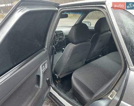 Сірий ВАЗ 2110, об'ємом двигуна 1.6 л та пробігом 175 тис. км за 1750 $, фото 6 на Automoto.ua