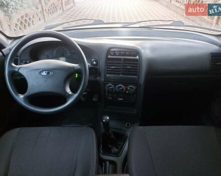 Серый ВАЗ 2110, объемом двигателя 1.6 л и пробегом 188 тыс. км за 2450 $, фото 4 на Automoto.ua