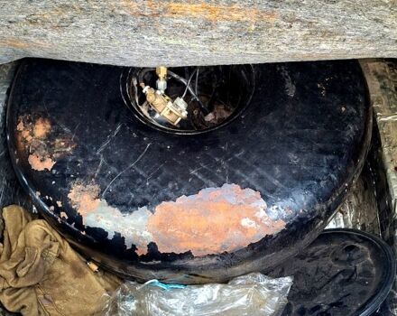 Сірий ВАЗ 2110, об'ємом двигуна 1.6 л та пробігом 81 тис. км за 3000 $, фото 10 на Automoto.ua