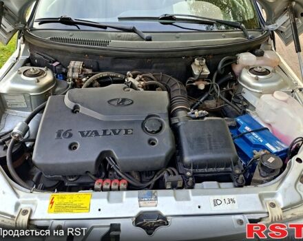 Сірий ВАЗ 2110, об'ємом двигуна 1.6 л та пробігом 81 тис. км за 3000 $, фото 5 на Automoto.ua